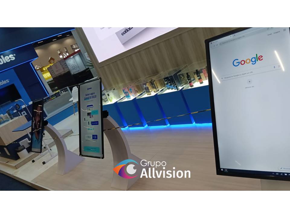 Aluguel de Painel de Led flexível -aluguel de Totem interativo Touch screen-Aluguel de Holobox e holograma 3d em Joinville/SANTA CATARINA