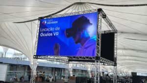 Aluguel e Venda de Painéis de LED Indoor e Outdoor, TVs Touch Screen e Totens Interativos para Eventos em Salvador, Camaçari e Vitória da Conquista — Soluções Visuais de Alto Impacto para Congressos, Feiras e Convenções na Bahia 2026