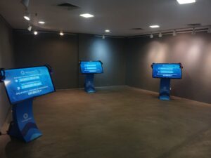 Aluguel e Venda de Painel LED Indoor, Outdoor, Totem Interativo, TV Touchscreen e Projetor em Barreiras, Luís Eduardo Magalhães e Bom Jesus da Lapa para Feiras do Agronegócio 2026